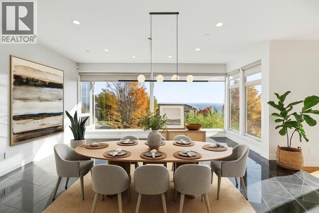 Building Photo - 2639 Finch Hill