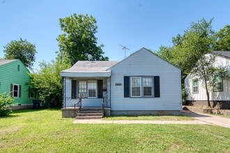 Building Photo - 3028 NW 28th St
