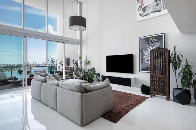 Foto del edificio - 1040 Biscayne Blvd