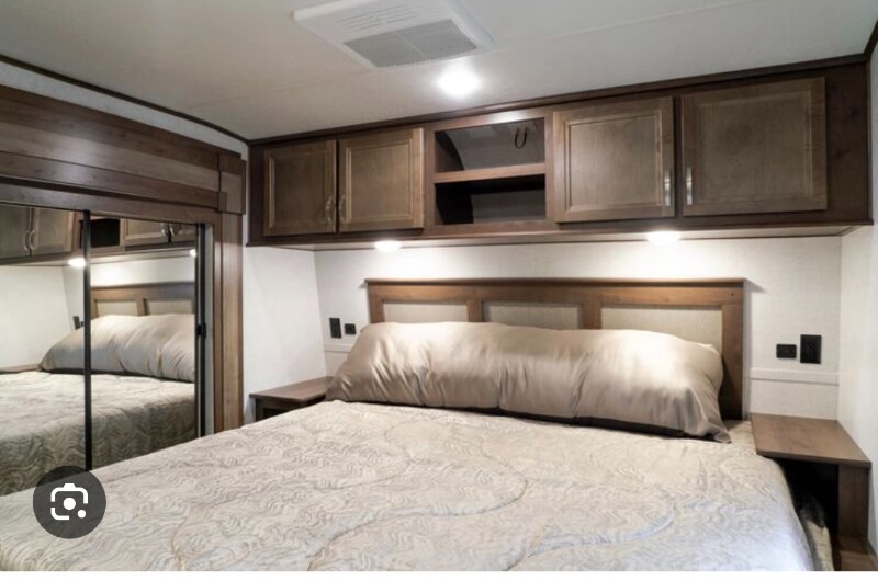 Foto del edificio - 1312 Brandonwood Dr