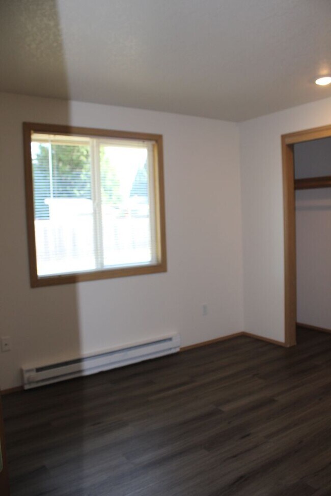 Foto del edificio - 252 NE Palomar Ct