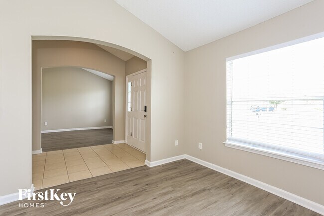 Building Photo - 6984 Rapid River Dr