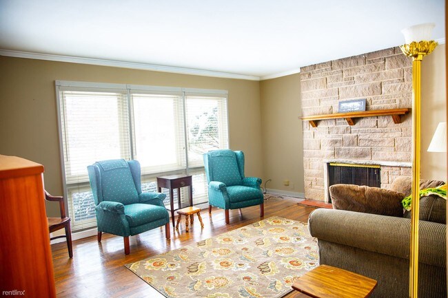 Building Photo - 4 br, 2 bath House - 400 S Can Dota Ave