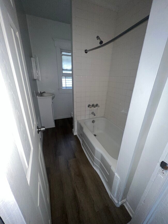 570 Hayward Ave, Rochester, NY 14609 Townhome Rentals in Rochester NY