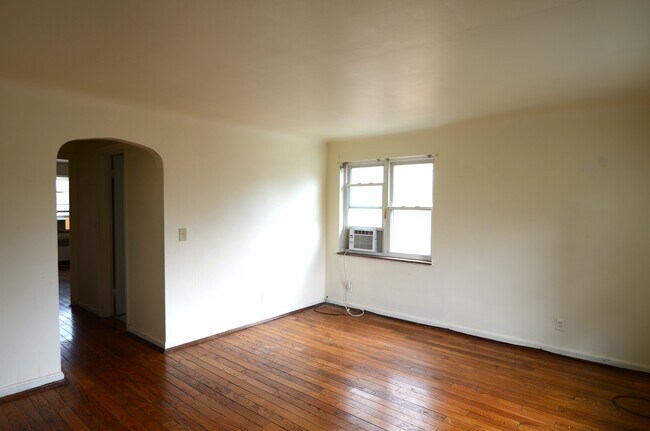 Foto del edificio - 7264 Reading Rd