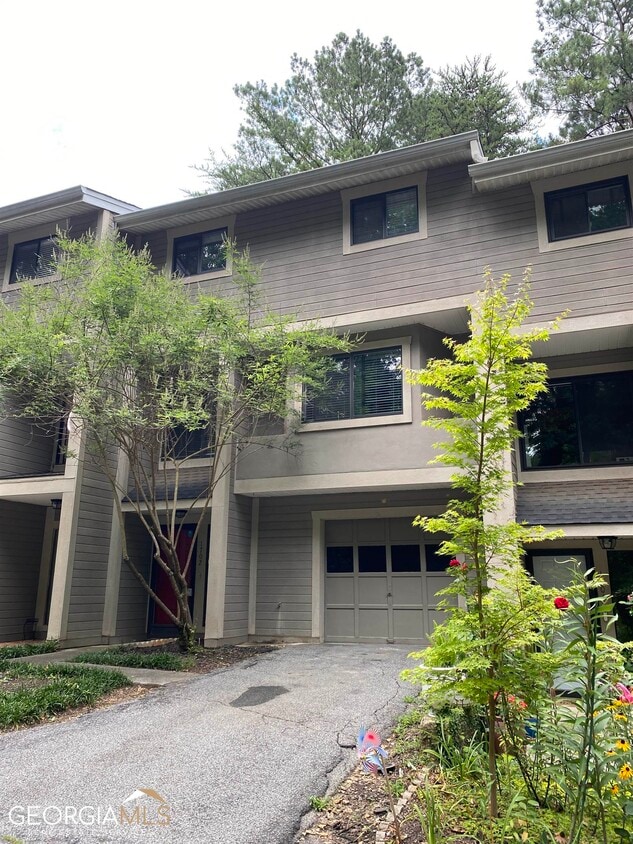 1702 Ironwood Rd SE, Marietta, GA 30067 Condo for Rent in Marietta