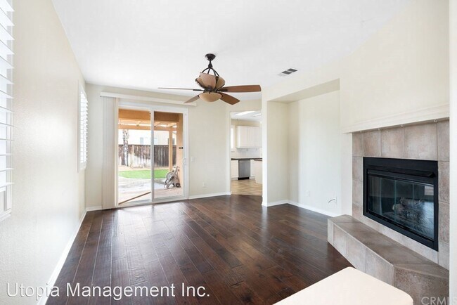 Foto del edificio - 3 br, 2.5 bath House - 46221 Jane  Pl