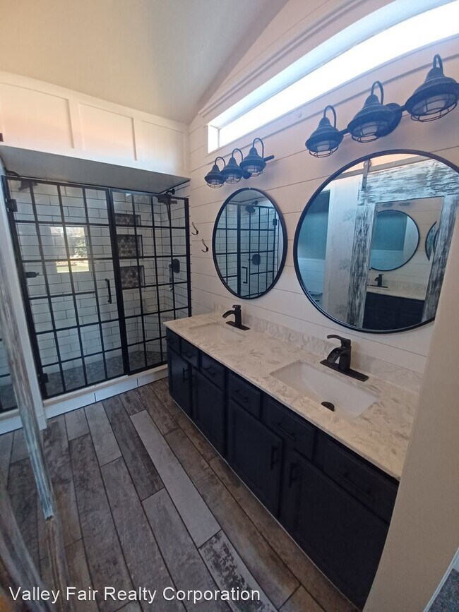 Foto del edificio - 4 br, 2 bath House - 1899 Nand Dr