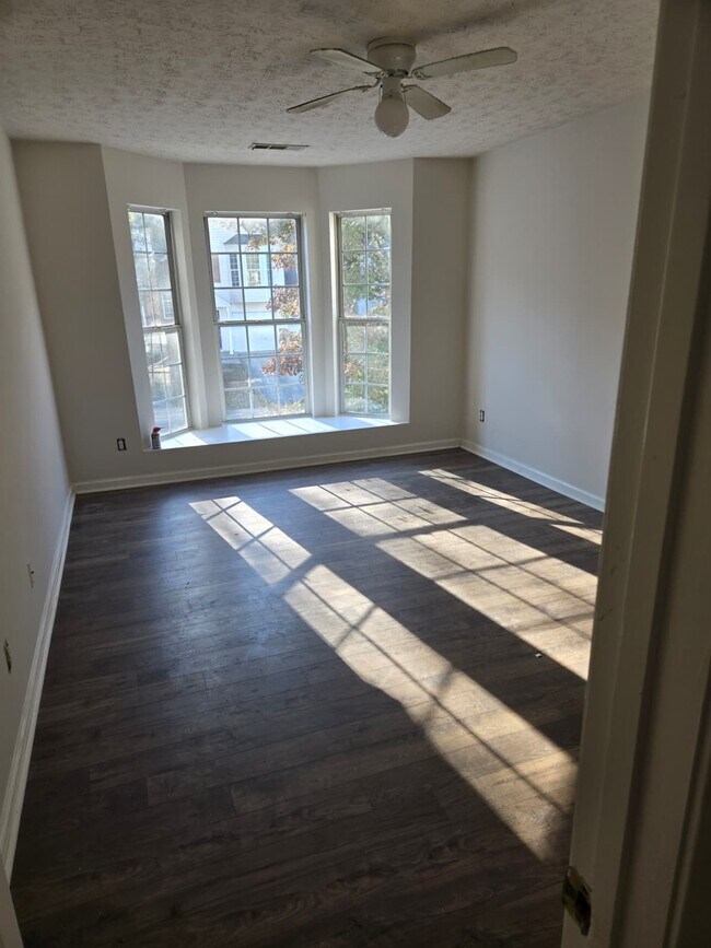 Foto del edificio - 3728 Oakland Spring Ct