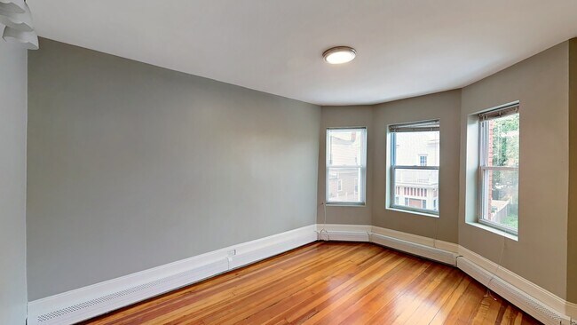 Building Photo - 4A Weld Ave