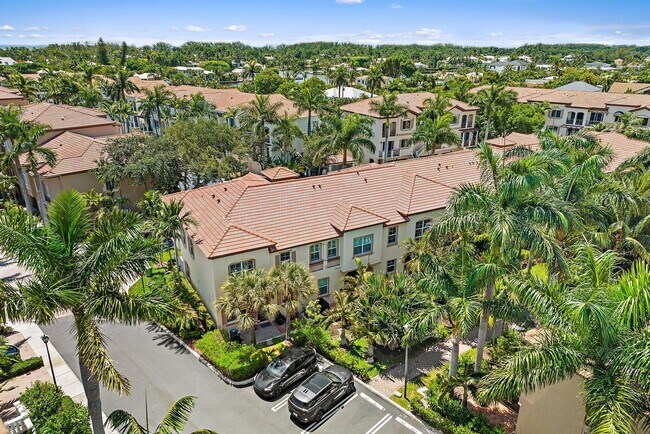 Building Photo - 3140 Waterside Cir