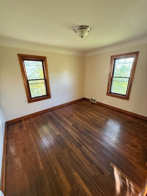 Foto del edificio - Comfortable 2-Bedroom Rental on Tremont Av...