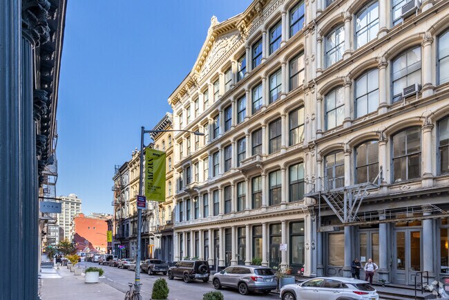 Building Photo - 50 White St