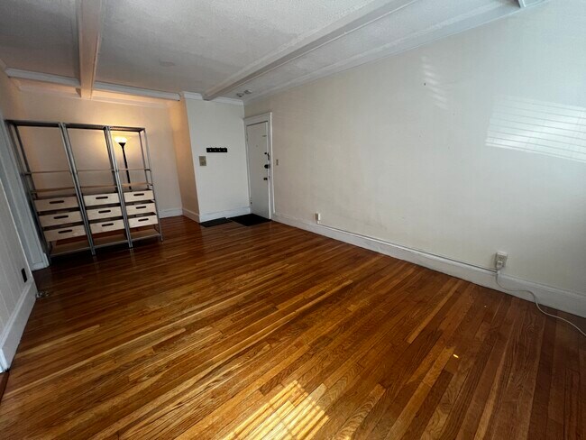 Foto del edificio - 124 Sutherland Rd