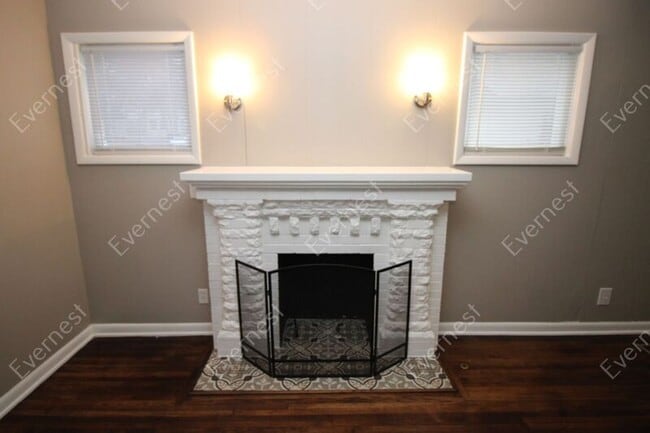 Building Photo - 147 N Delaware Pl