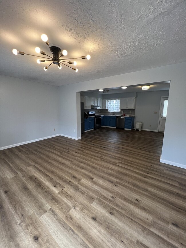 Building Photo - 1 Cedarstone Rd