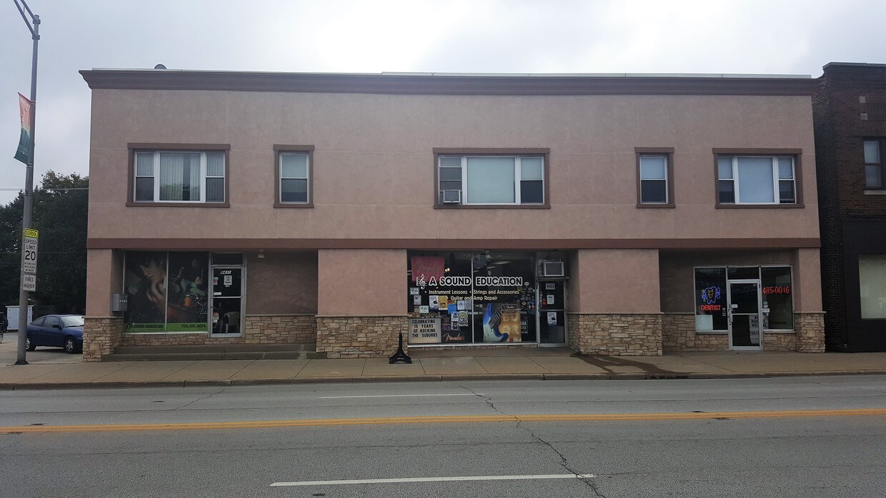 9433 Ogden Ave, Brookfield, IL 60513 9433 Ogden Ave Brookfield, IL Apartments for Rent in