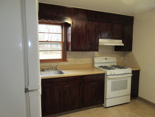 Building Photo - 26 Lownds Dr