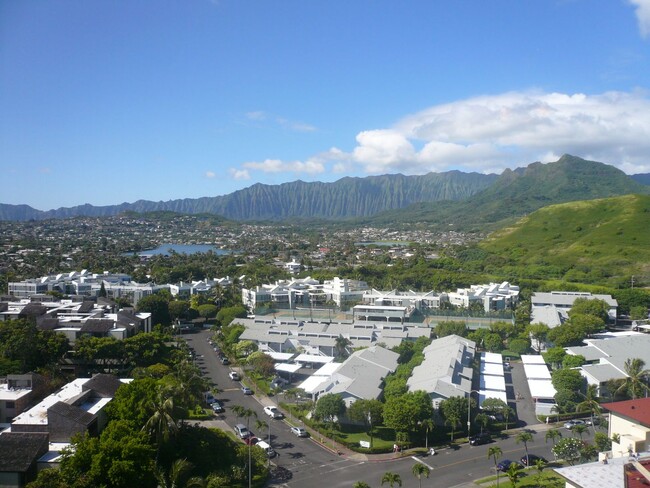 Foto del edificio - Rarely Available High Floor Windward Passa...