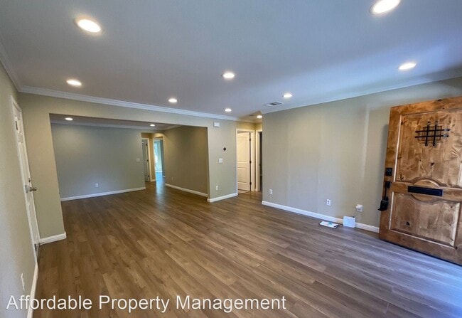 Building Photo - 4 br, 3 bath House - 2820 Donizetti Court