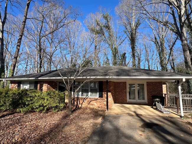 Foto del edificio - Newly renovated 3 bedroom in Watkinsville!