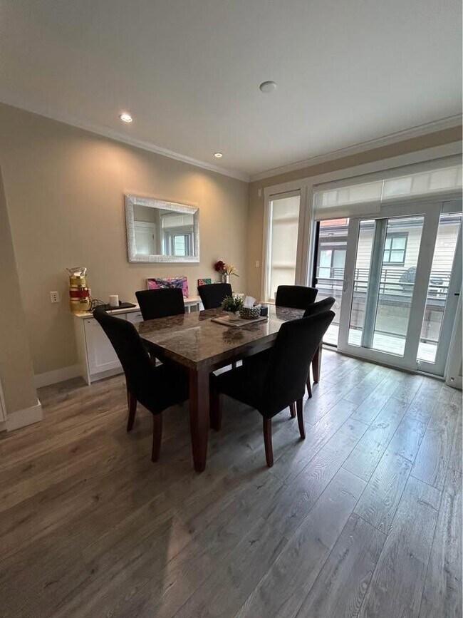 Photo du bâtiment - 16488-164 64 Ave