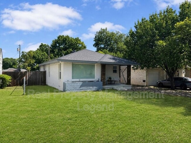 Photo - 1931 Berkley Ave House
