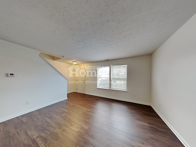 Building Photo - 6154 N Woodhaven Drive