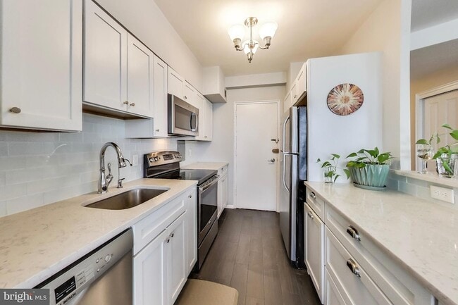 Photo - 4740 Connecticut Ave NW Apartment