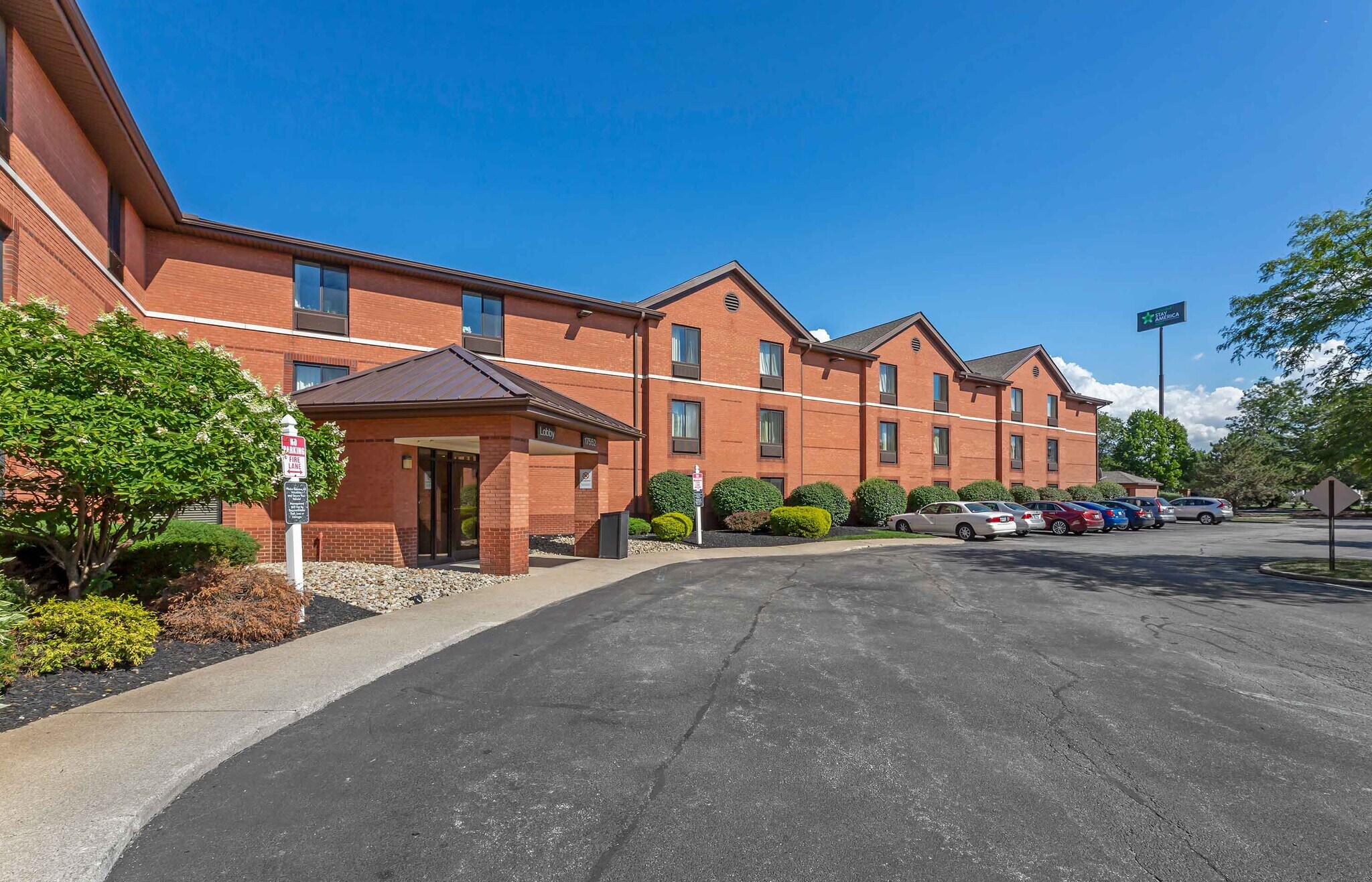 Furnished Studio-Cleveland - Middleburg He... – photo 3