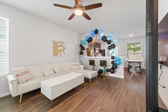 Building Photo - 22126 Regal Heights Dr