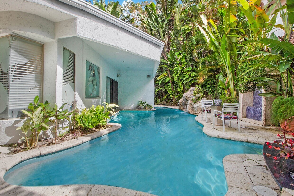 Foto principal - 3200 Morris Ln