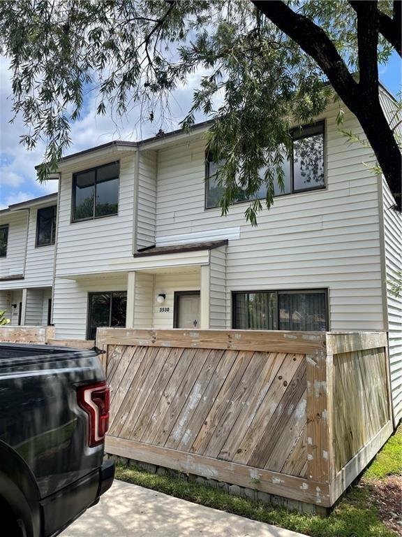 Foto principal - 3530 NW 99th Ave
