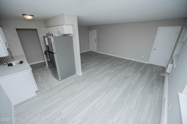 Building Photo - 4 Windsor Terrace