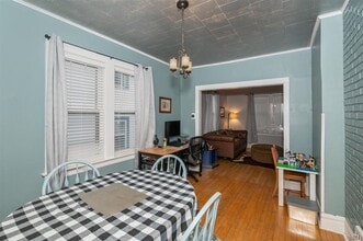 Building Photo - 920 N 13th Ave E