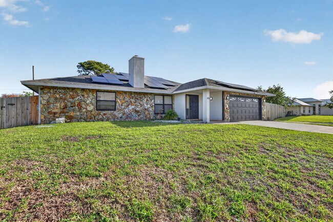 Foto del edificio - 481 SW Aster Rd