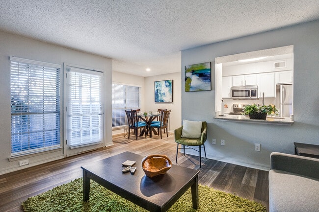 Willow - Living Room - Eastgrove Apartments