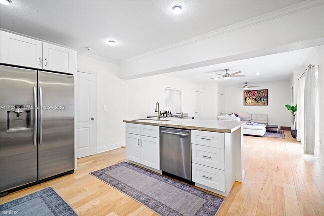 Foto del edificio - 2 br, 2 bath House - 141 NW 99th St
