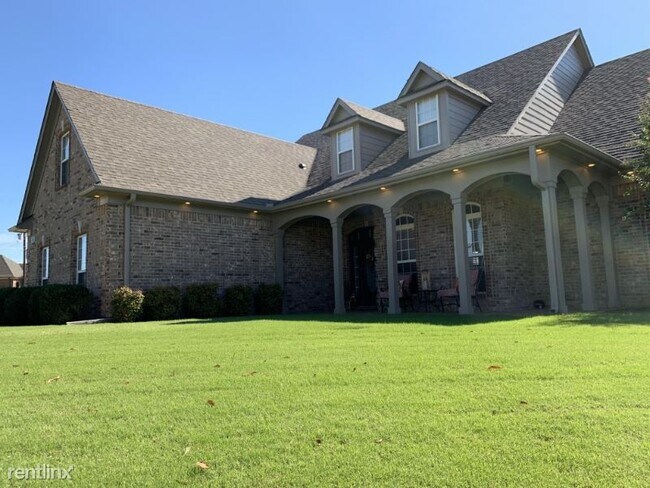 Building Photo - 3 br, 2 bath House - 127 Julia Ann Drive
