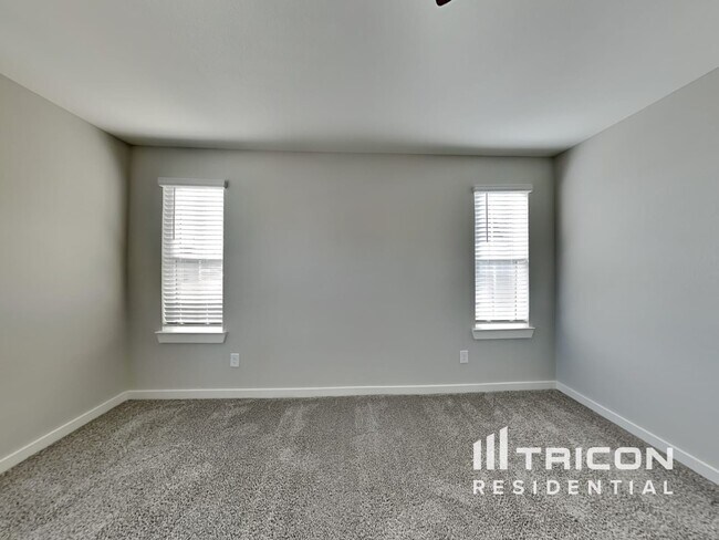 Building Photo - 9835 Willow Creek Commerce Dr 108 Tomball TX