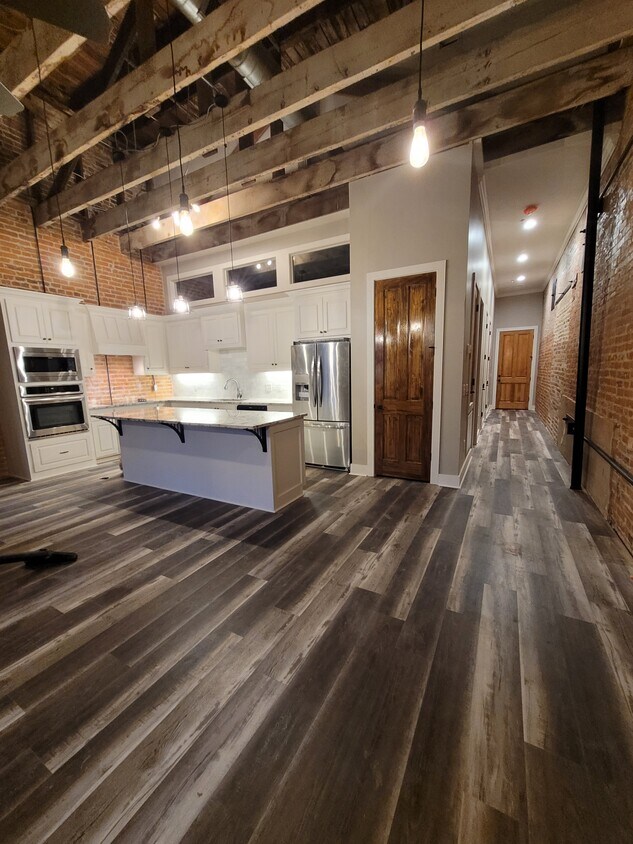 Foto principal - 1312 Washington St