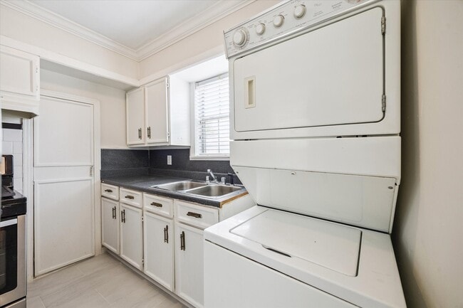 Foto del edificio - 218 W 15th St