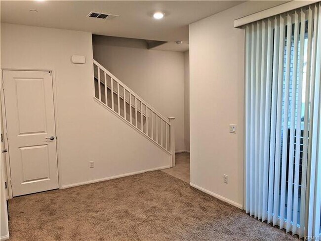 Foto del edificio - 2565 Charing Rd