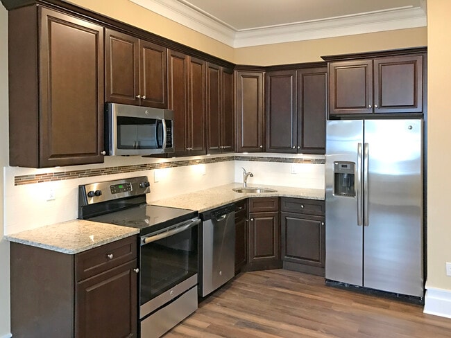 Building Photo - 20 Boulder Hills Boulevard