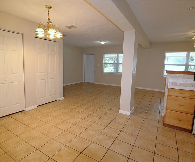 Foto del edificio - 3331 Yorktown St