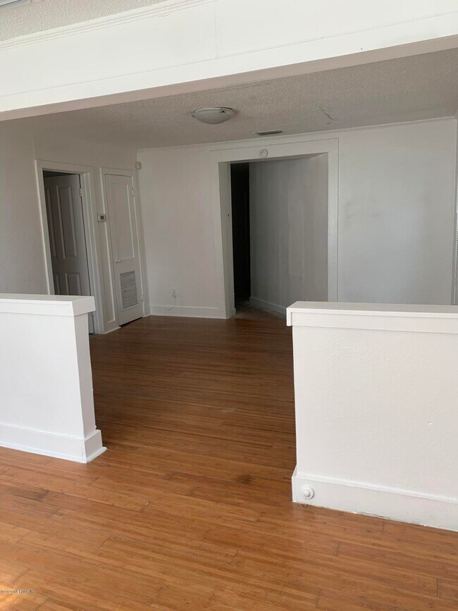 Foto del edificio - 10232 Oakridge St