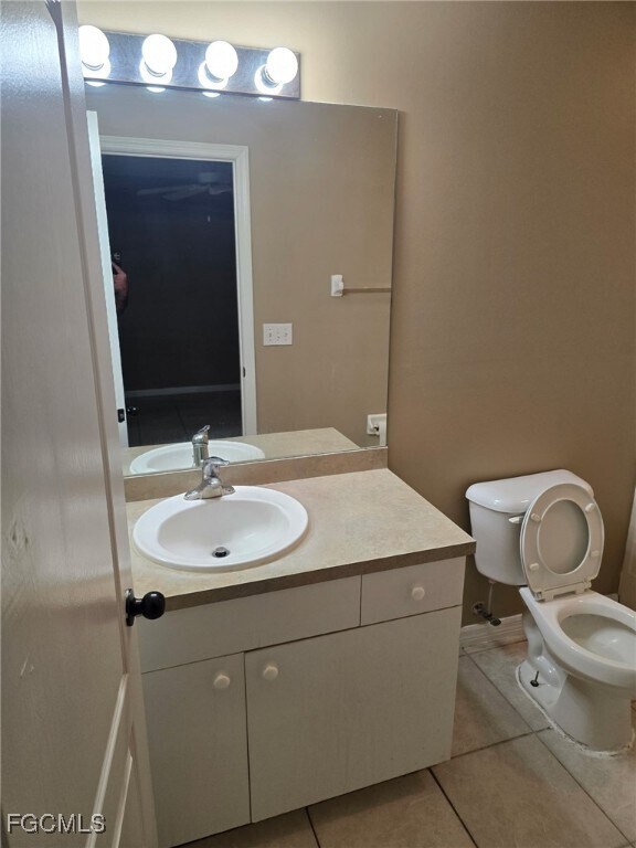 Foto del edificio - 2421 Churchill Ave N