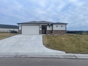 Building Photo - 960 W Long Path Ct