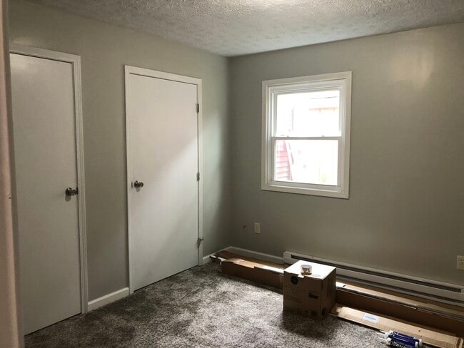 Building Photo - 396 Autumnwood Dr