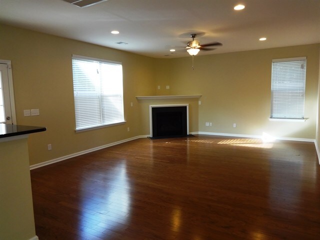 Building Photo - 1223 Tambourine Court